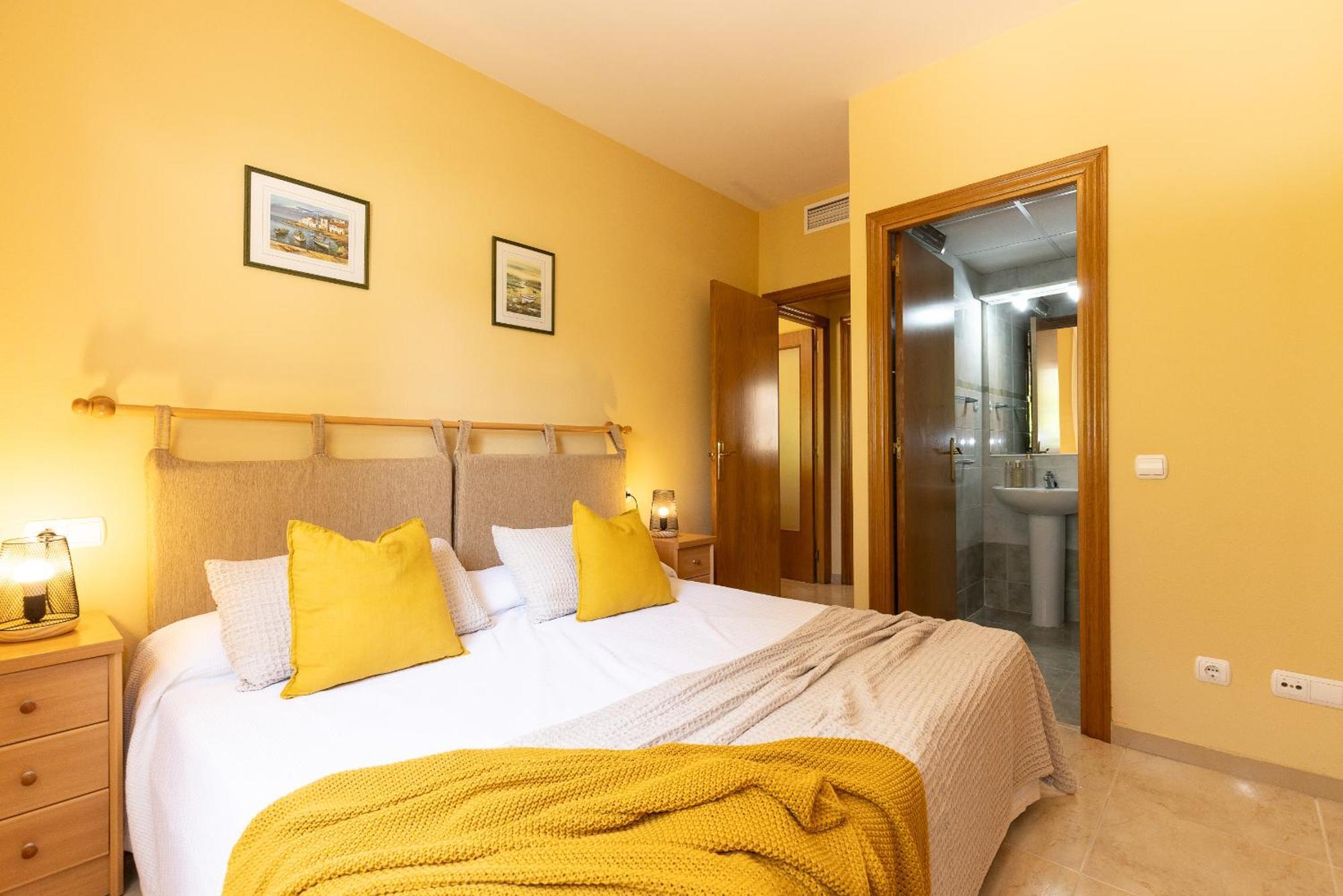 Uhc Golden Pineda Apartments La Pineda Zewnętrze zdjęcie