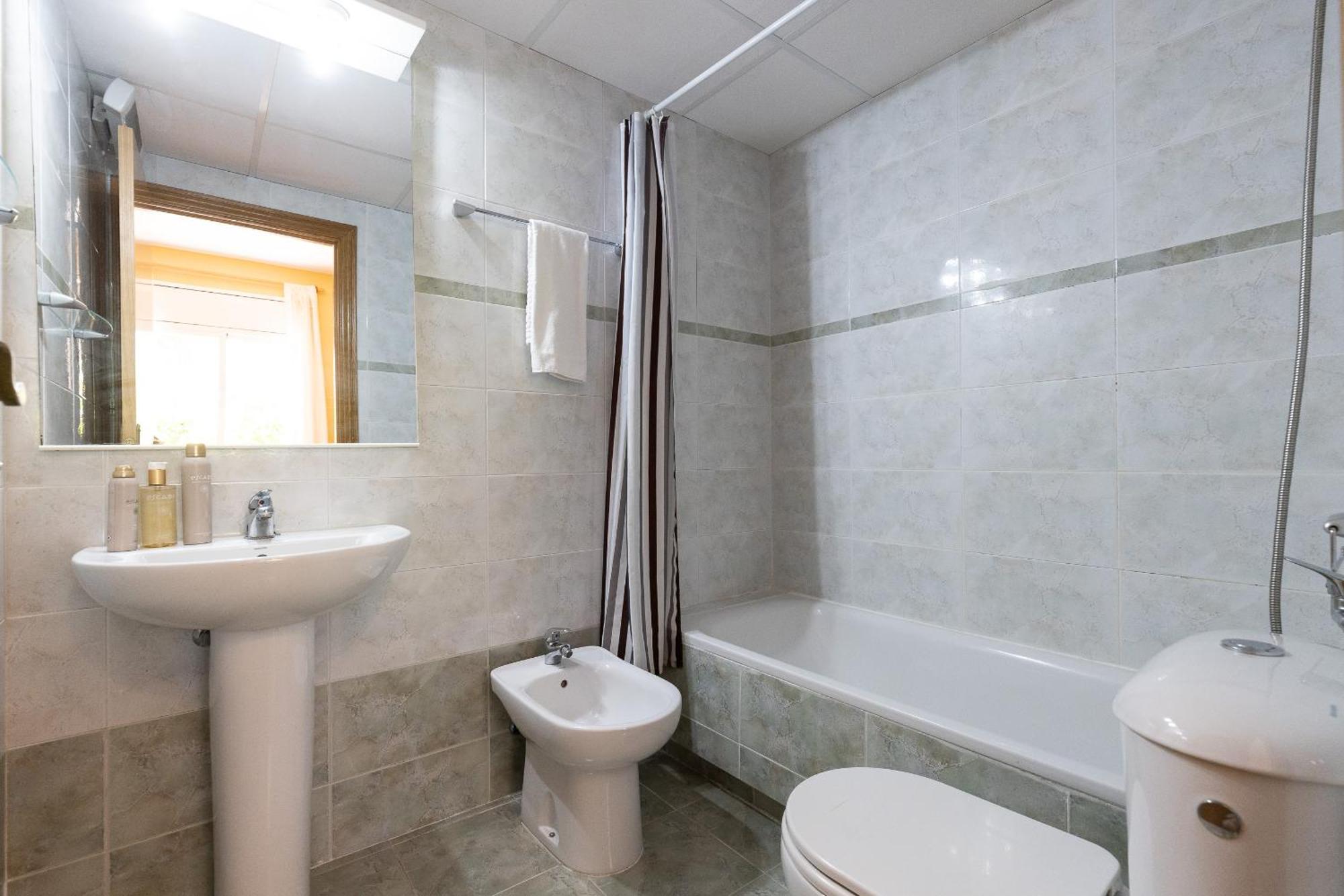 Uhc Golden Pineda Apartments La Pineda Zewnętrze zdjęcie